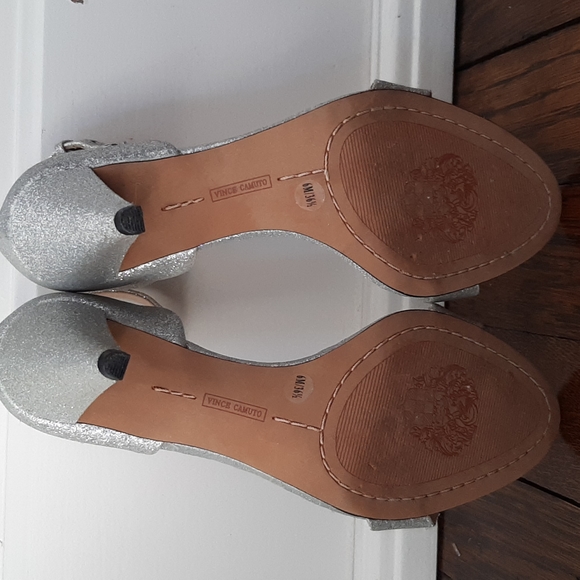 Vince Camuto silver sparkly heels - Picture 5 of 5